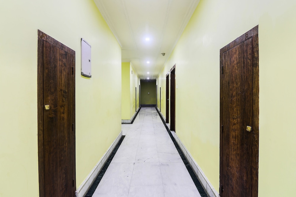 OYO 27675 Hotel Am Palace view 2