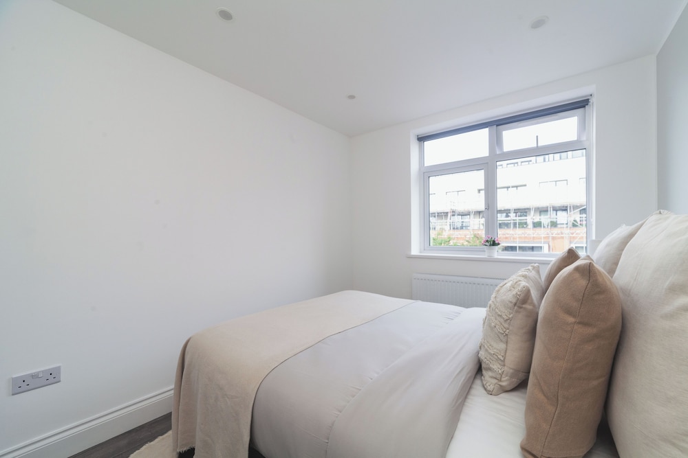 The Cricklewood Apartment