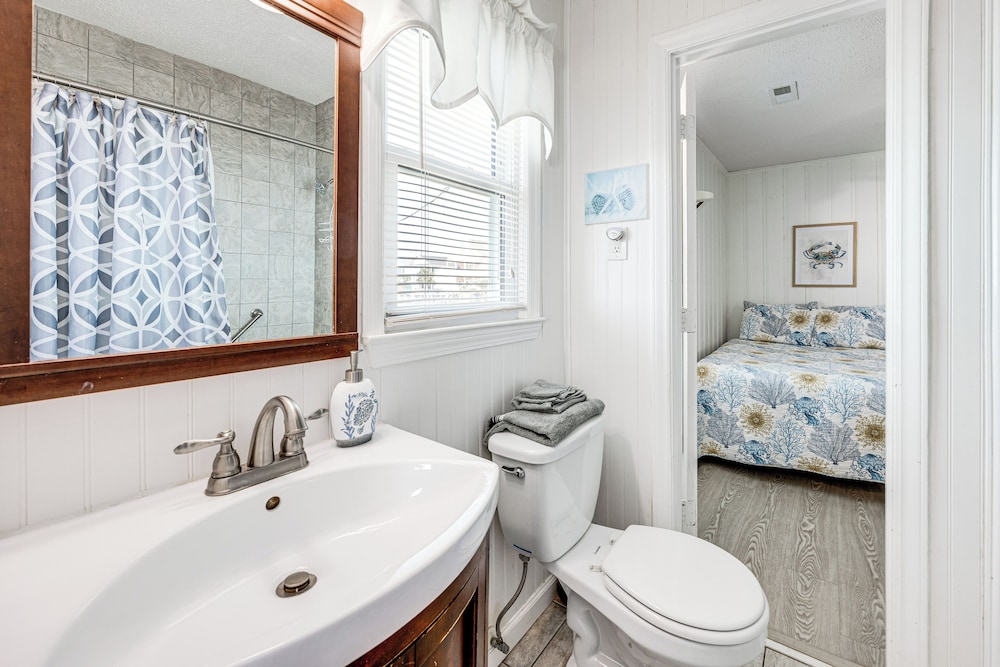 Oceanfront Home w/ Deck & Views in Surfside Beach!