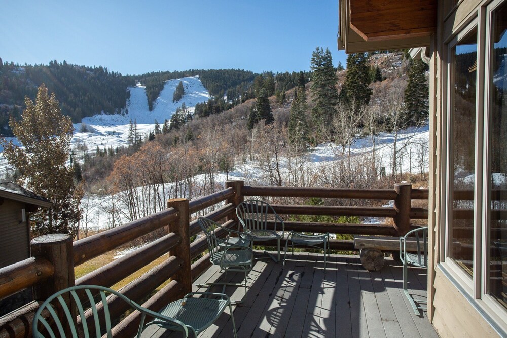 Trail's End Lodge At Deer Valley: 4-bed W/spa #17 4 Bedroom Condo