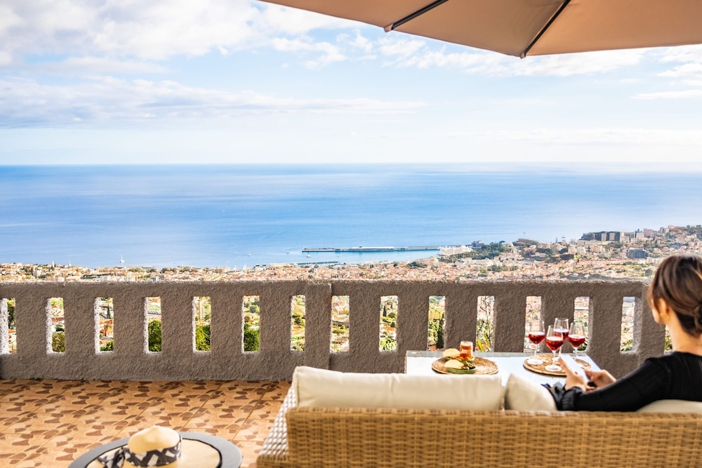 Skyline Heights by Madeira Sun Travel