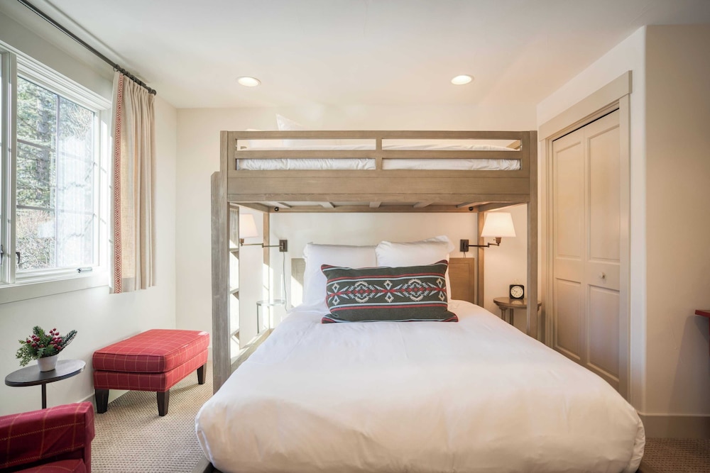 Luxury Mountain Estate w/ Indoor Pool, Gym & Hot Tub Near Keystone | Sleeps 19