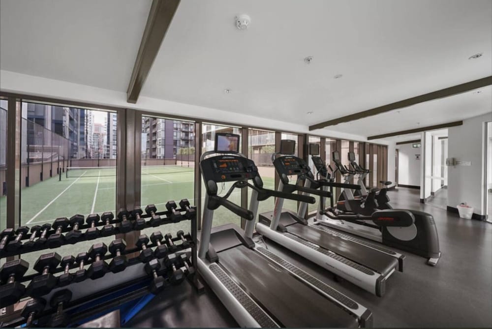 Stylish Southbank 2-bed Flat w/ Balcony