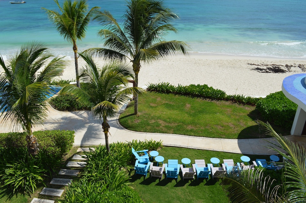 Okol Paraiso by Riviera Rentals
