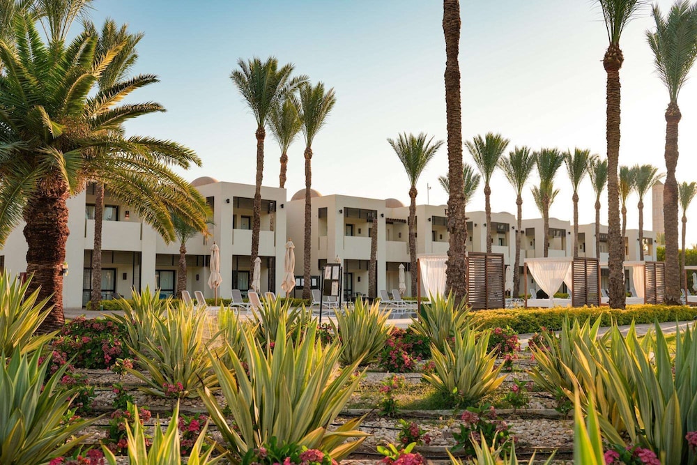 SENTIDO Reef Oasis Aqua Park Resort