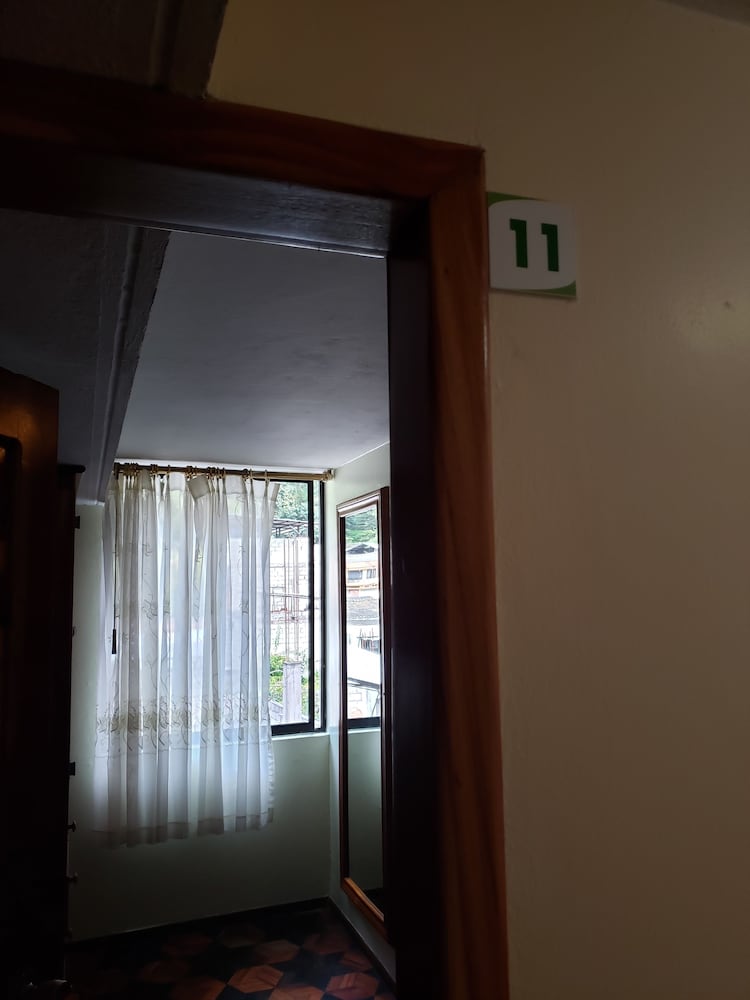 Hostal Monte Real