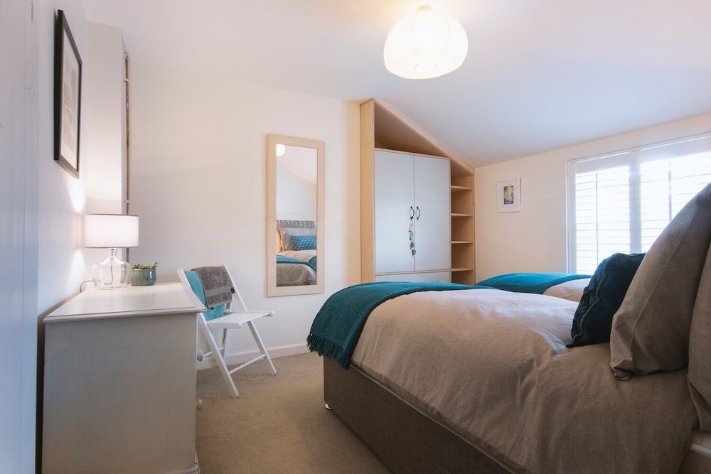 Church Cottage West Down, Sleeps 6-7, Dog Friendly view 4