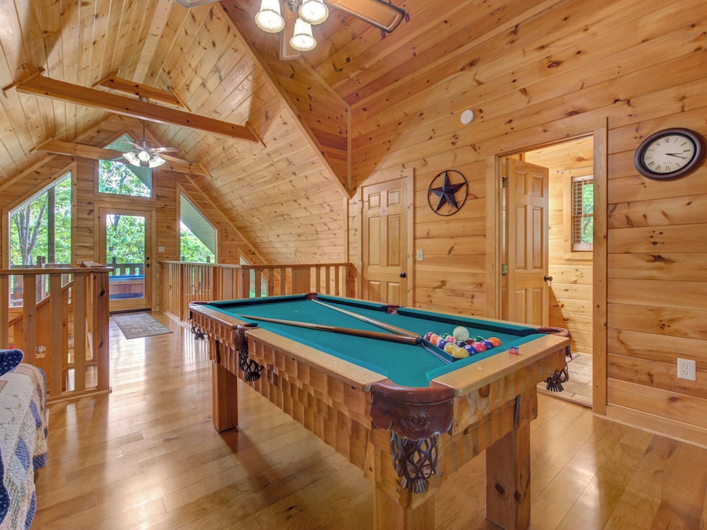 Macys Hideaway by Jackson Mountain Rentals