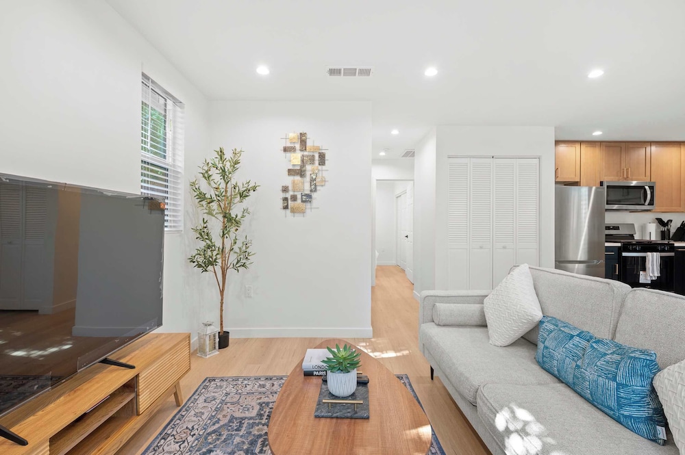 Family Friendly Retreat w Luxury Amenities