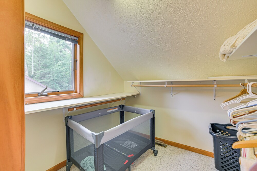 < 2 Mi to Brimley State Park: Lake Superior Home
