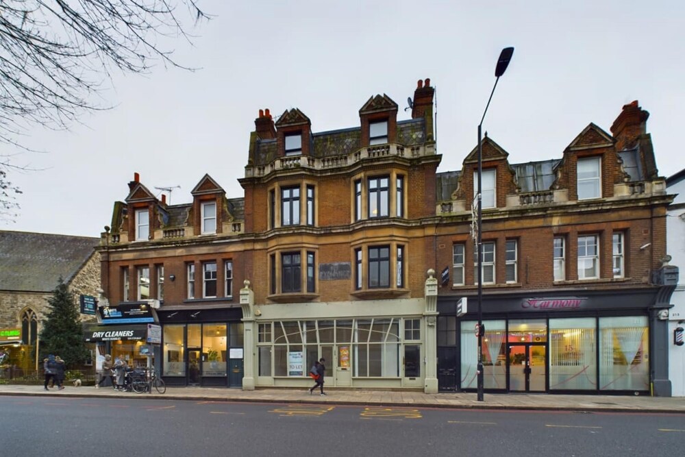 The Putney Hideout - Bright 1bdr Flat