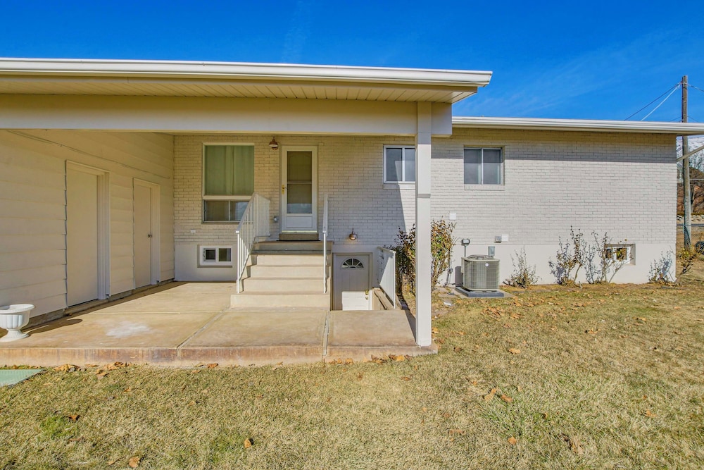 Ski, Hike & Relax: Ogden Apt w/ Patio!