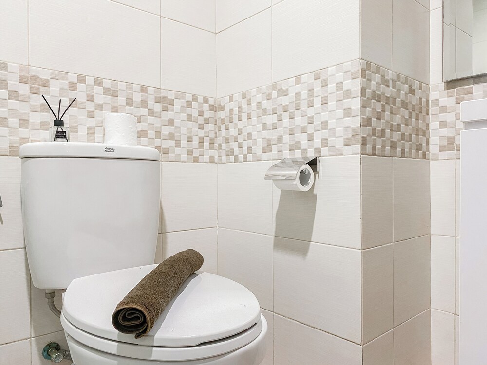 Best Place And Homey 2Br At Tamansari Iswara Apartment