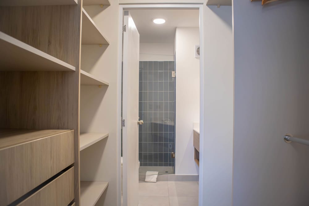 w Majestic 1BR w Modern Pool in Miraflores