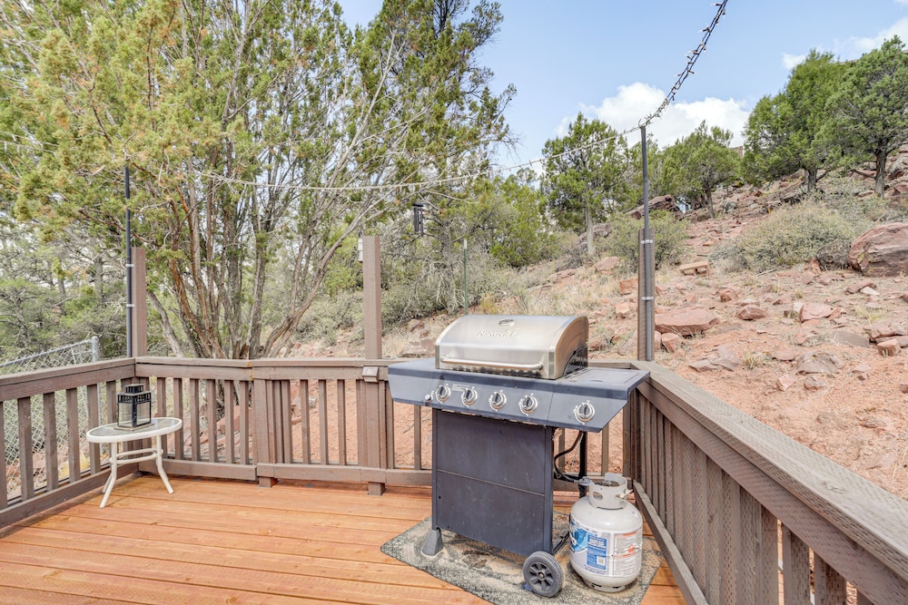 Mtn & Golf Course Views: Payson Retreat!