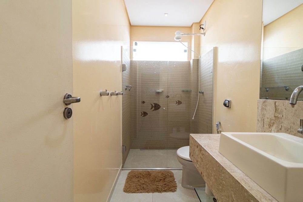 Apartamento Enseada 32