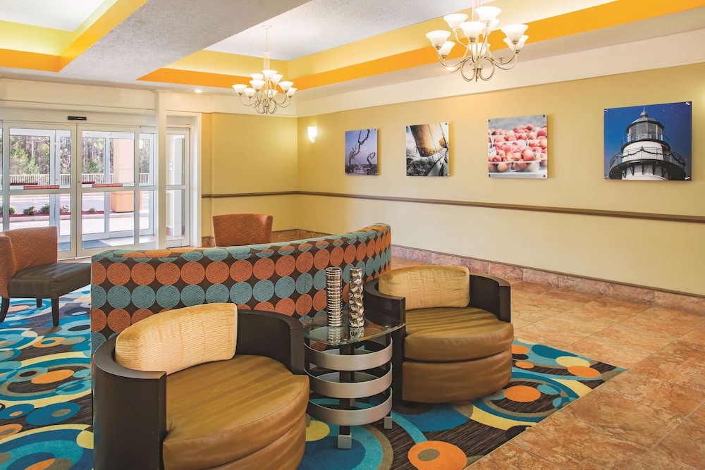 Spark by Hilton Kingsland view 4