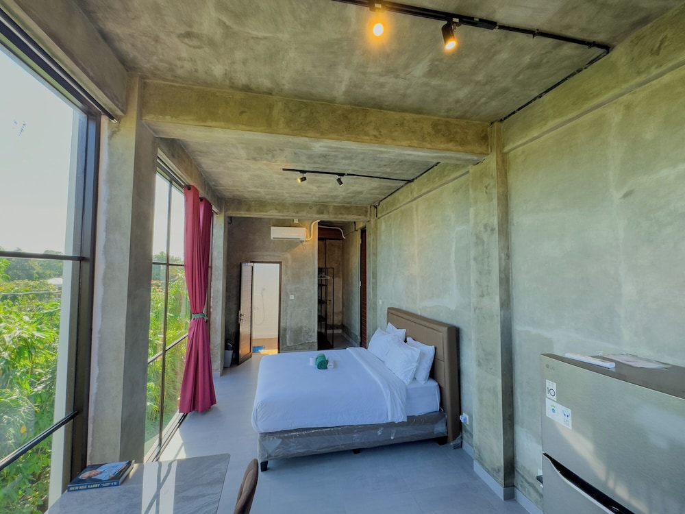 Sky Apartments And Suites