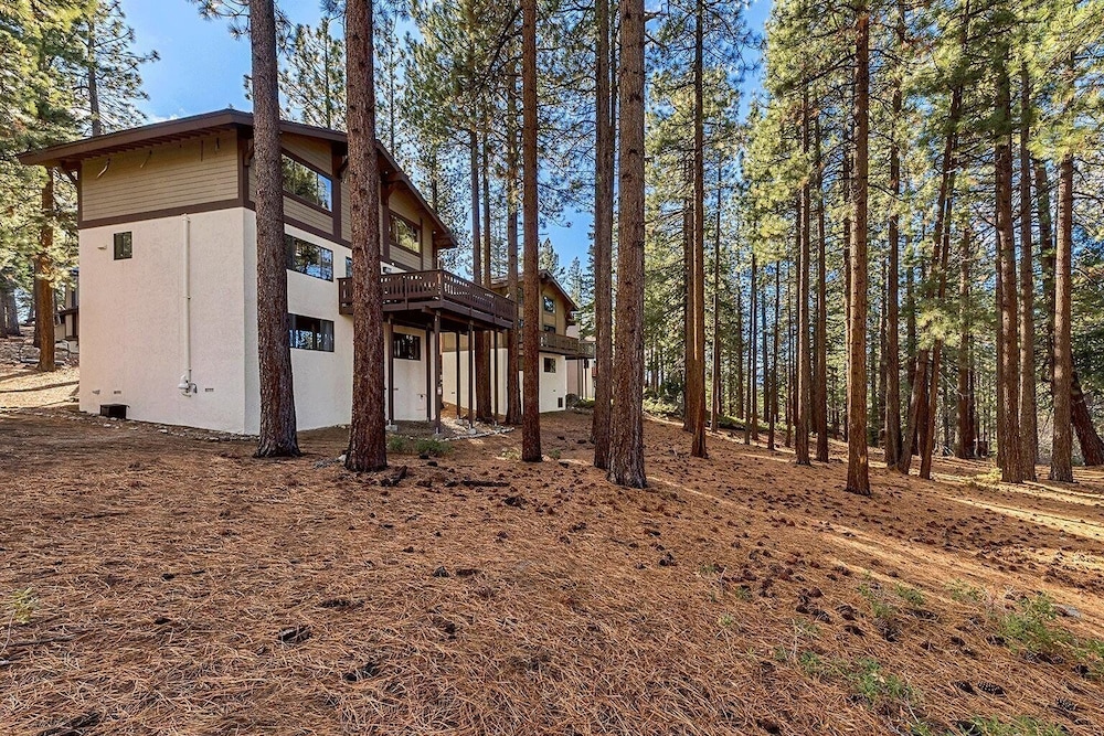 1192 Timber Lane 4 Bedroom Home