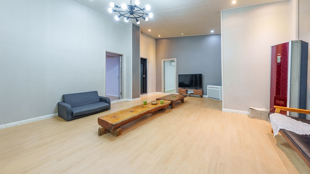 Gyeongju Ain Kids Pool Villa