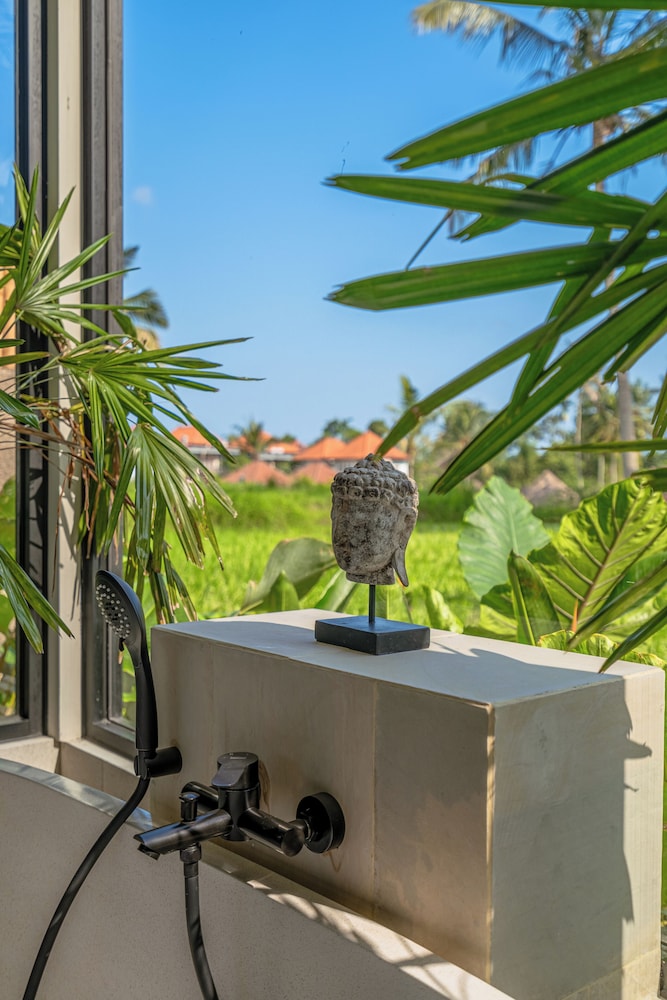 Lunara Harmony Villa by Betterplace view 3