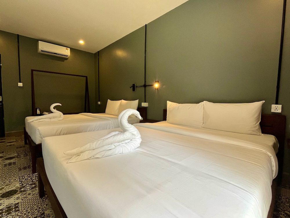 River Nest Hostel