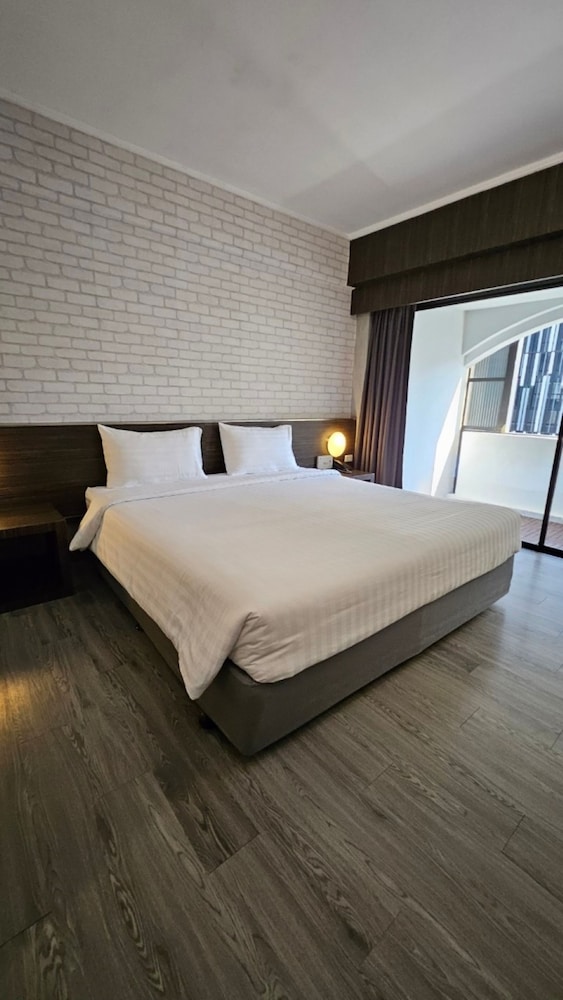 White Palace Bangkok 25