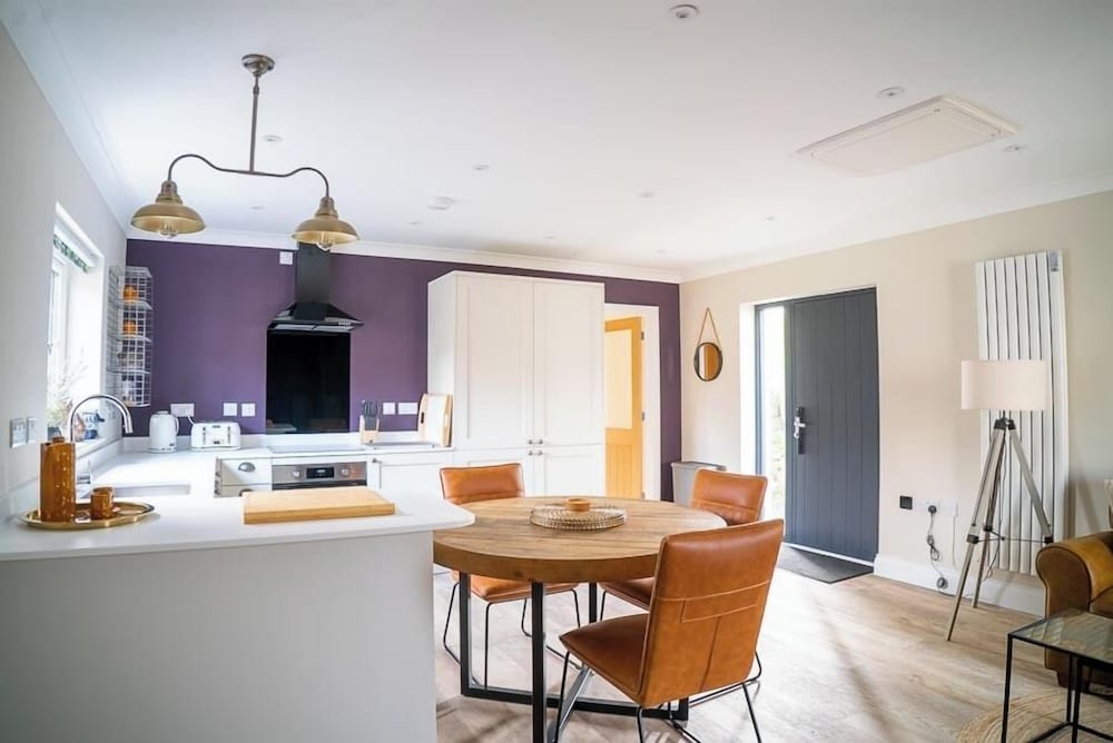 Hideaway Cottages - Greenacres Estates