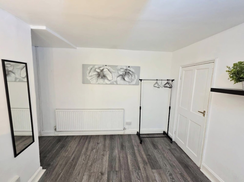 Cosy Liverpool Apartment Upto 8 Guests