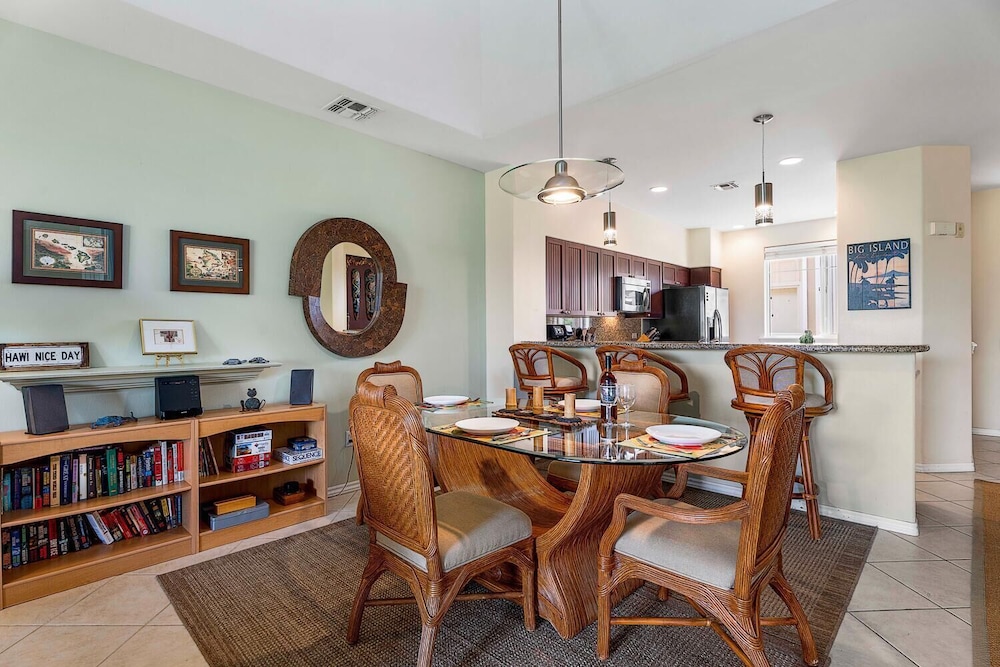 Top Floor - Amazing Golf & Mountain Views - Walk to Restaurants - Vrkcv
