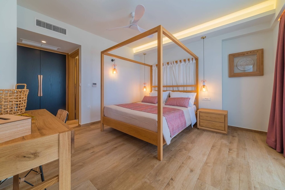Carpe Diem Villa - Luxurious, 1,5km From The Beach view 4