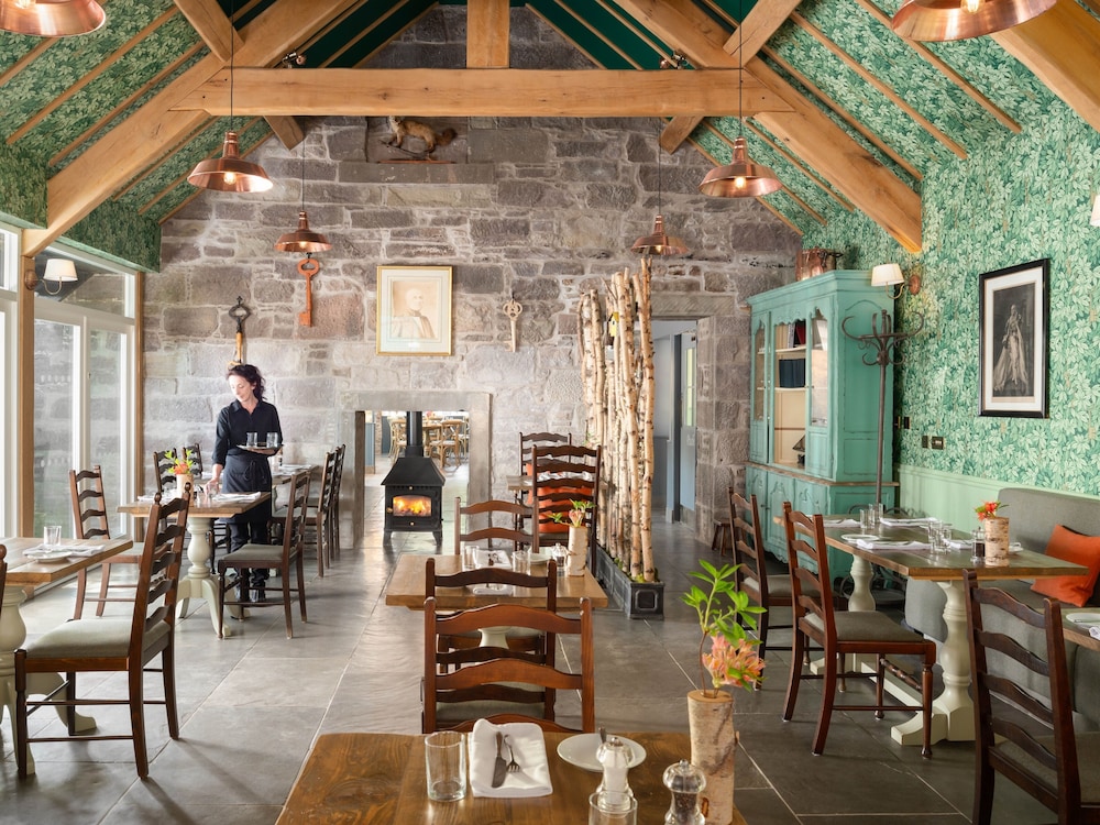 Meikleour Arms Hotel and Restaurant