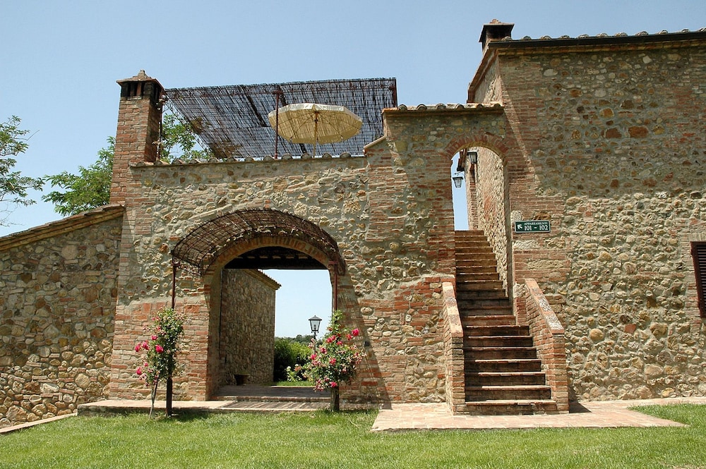 Photo 46