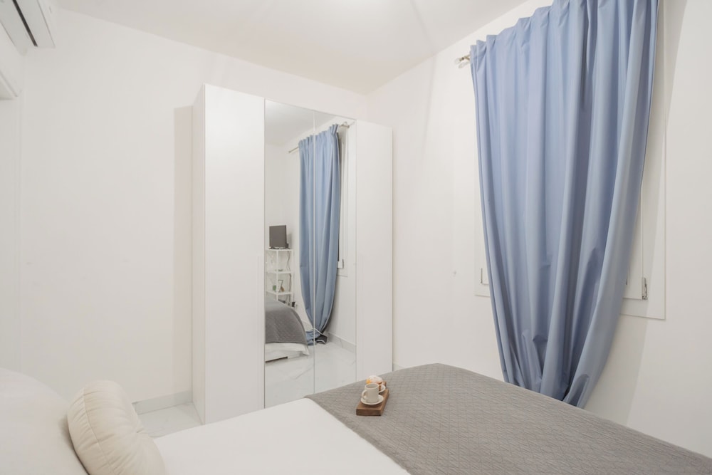 Luce Apartment by Rent all Como