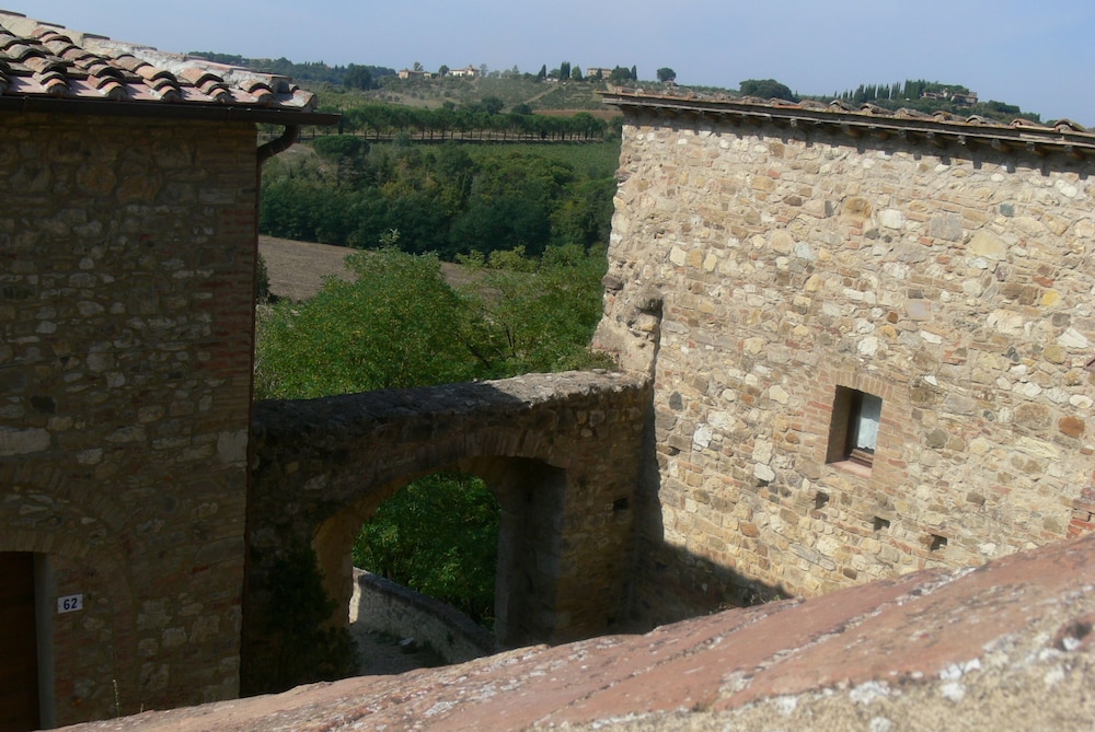 Photo 28