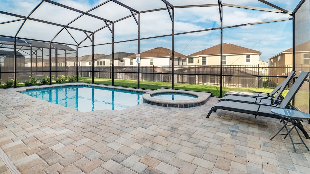Solara Resort 5 Bedroom Home with Pool+Spa 5 Home