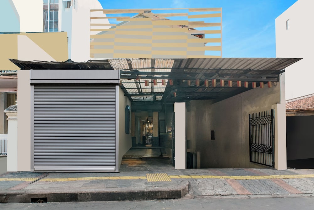 Collection O 94637 Teratai Residence