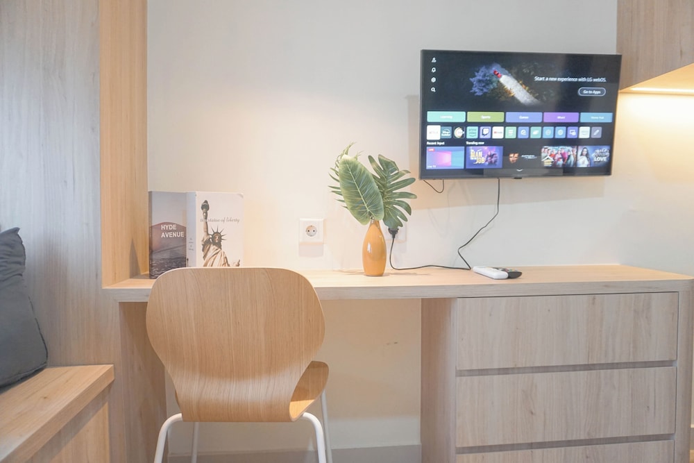 Simply Design Studio At Pollux Chadstone Apartment