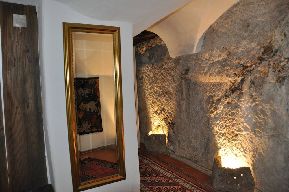 Romantic,central Situated 75m2 Flat