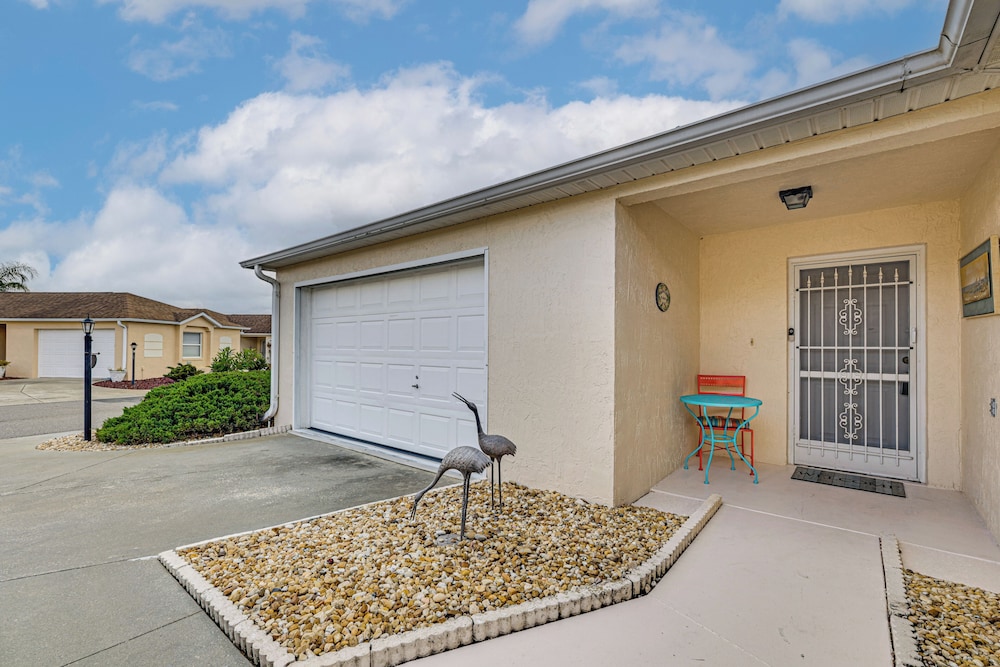 Renovated Villa Btwn Lake Sumter & Spanish Springs