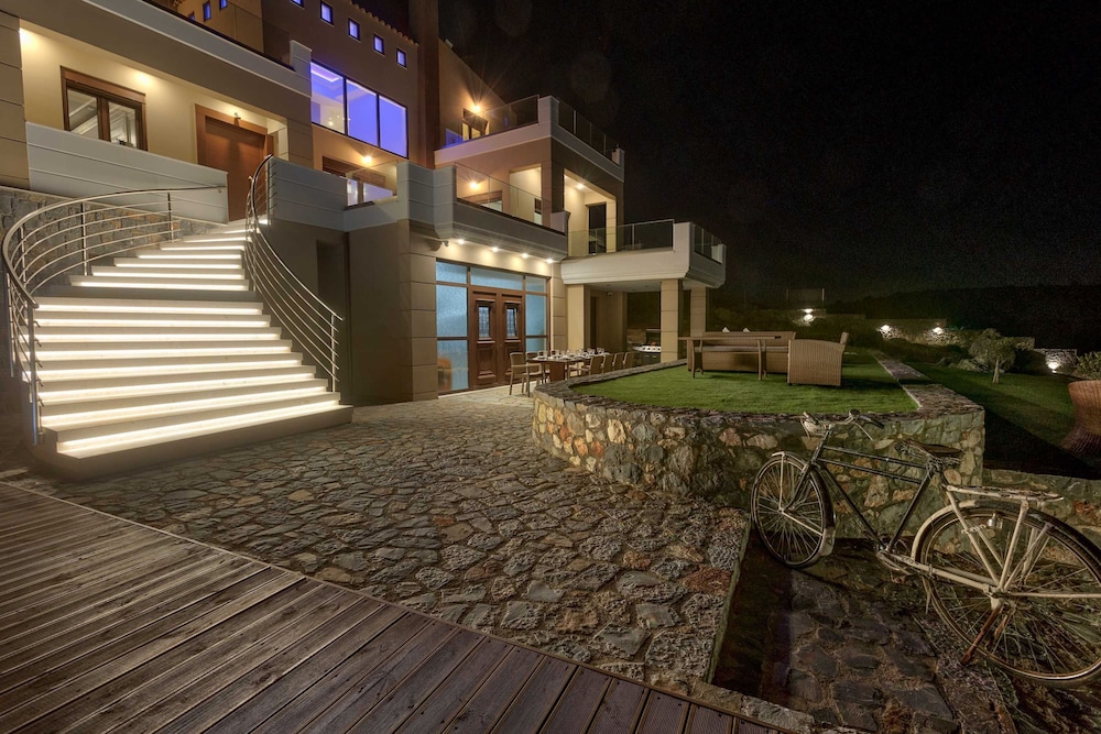 Villa Haria - Lux Villa With Private Pool in Crete