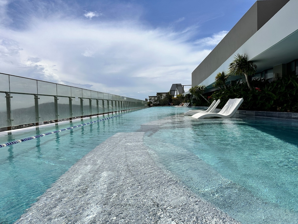 Sum Condotel Luxury