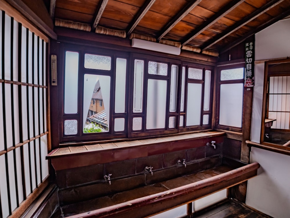 Chuoukan Shimizuya Ryokan