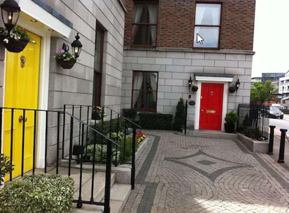 The Leeson Lodge