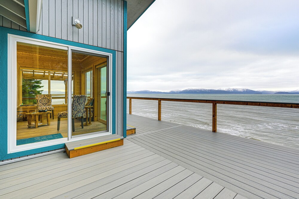 Deck & Panoramic Views: Bayfront House in Homer!