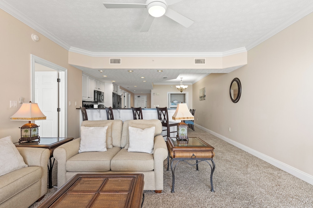 Treasure Island Unit 2011: Sunset Sands, 2 Bed/2 Bath Retreat Sleeps 8!