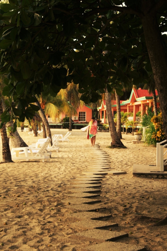 Abaka Bay Resort