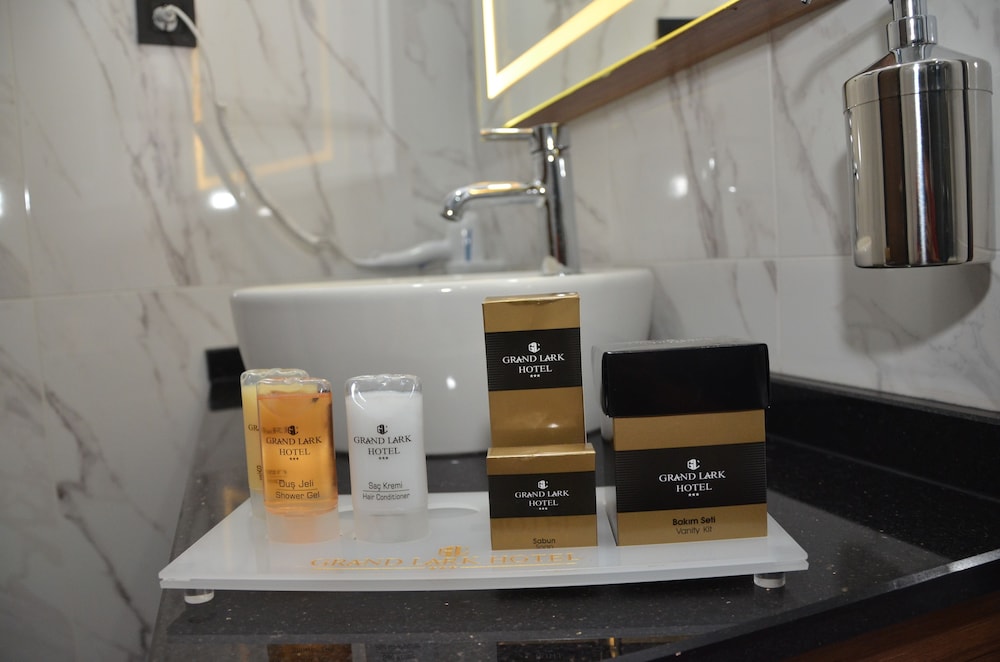 Grand Lark Otel - Image 87