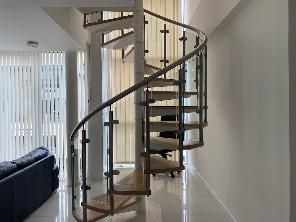 Cosy 3 bed Penthouse in Royal Docks London