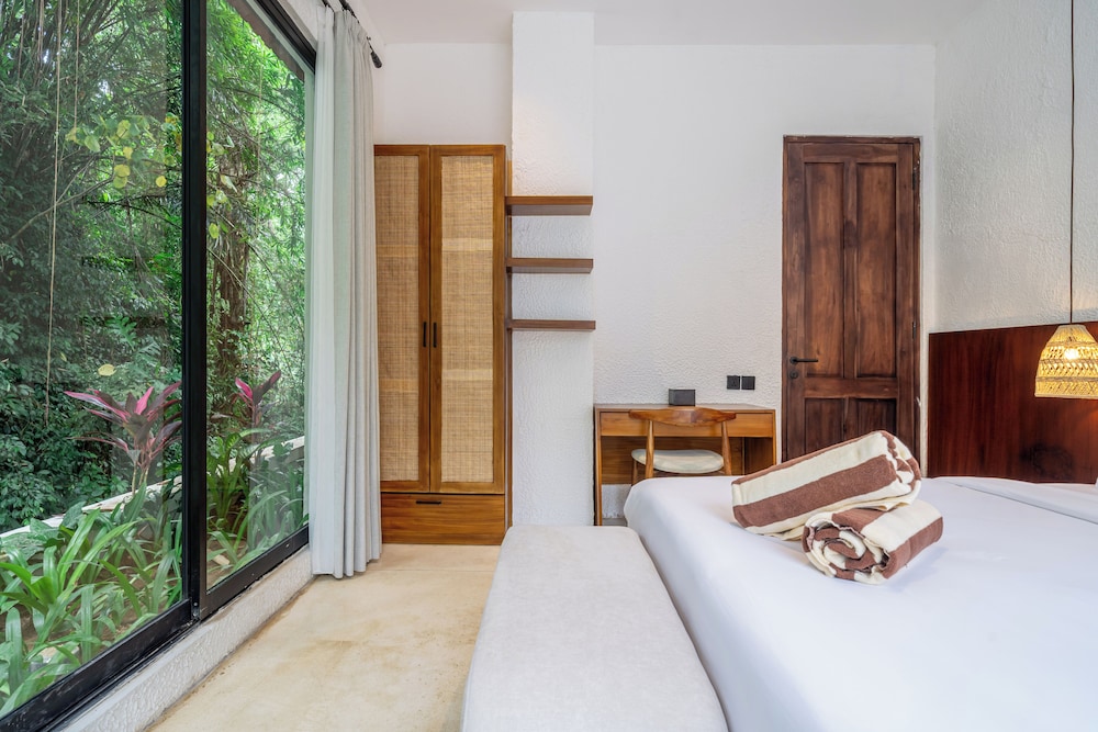 Sacred Jungle by EVDEkimi Ubud – Modern Villas and Apartments with Kitchens, Pools, & Personalized Concierge Service